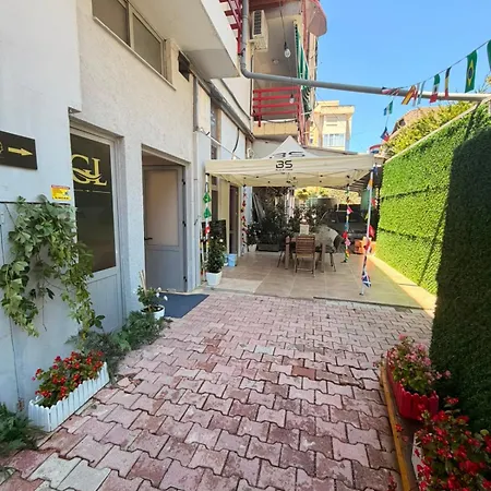 Elvi Appartement *